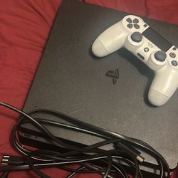 PS4 Slim