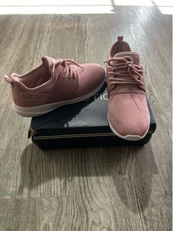 Girl shoes