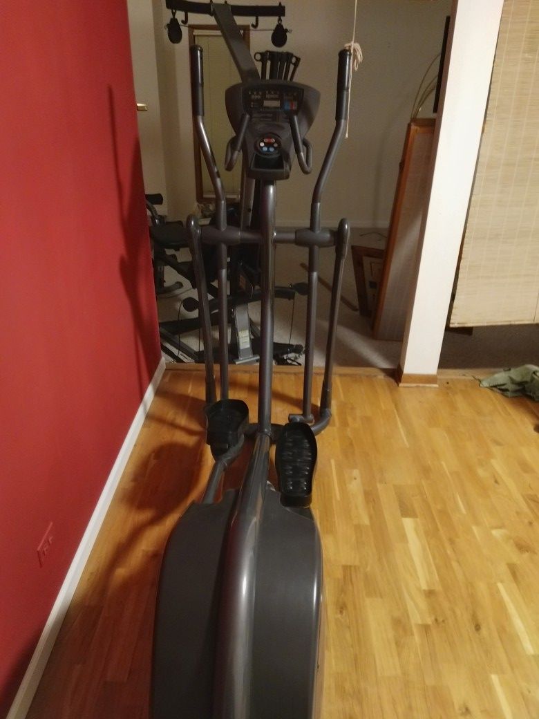 Smooth ce 3.2 elliptical trainer best sale