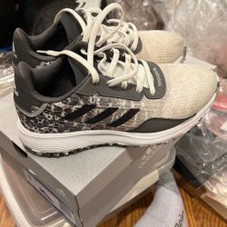 Kids Addidas Shoes Size 3 1/2