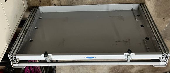 MoRyde pull out storage tray