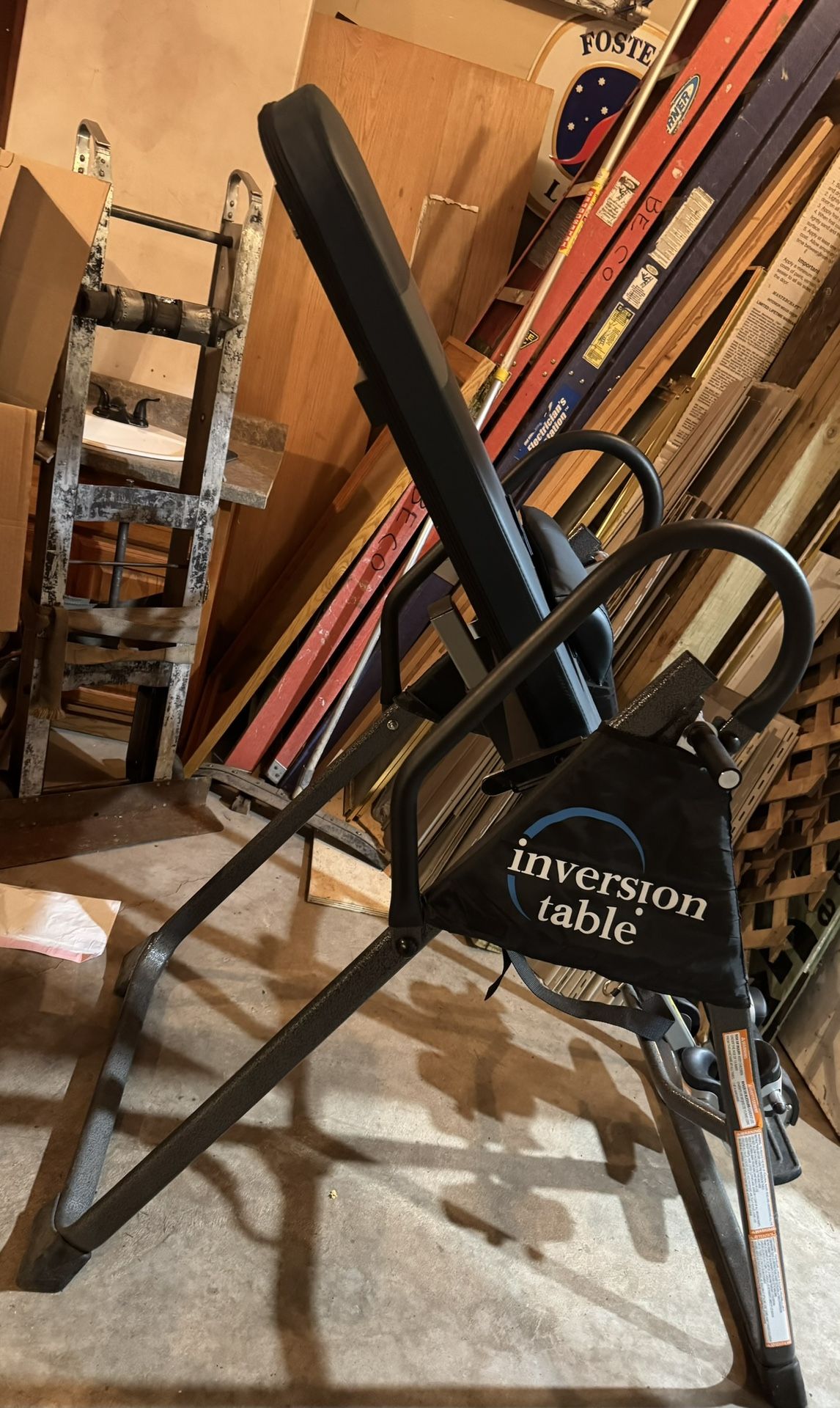 IRONMAN 4000 Gravity Inversion Table