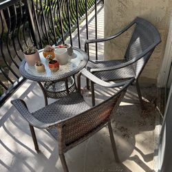 FREE Outdoor Patio Furniture