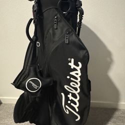 Titleist 4-Way hole Golf Stand Bag
