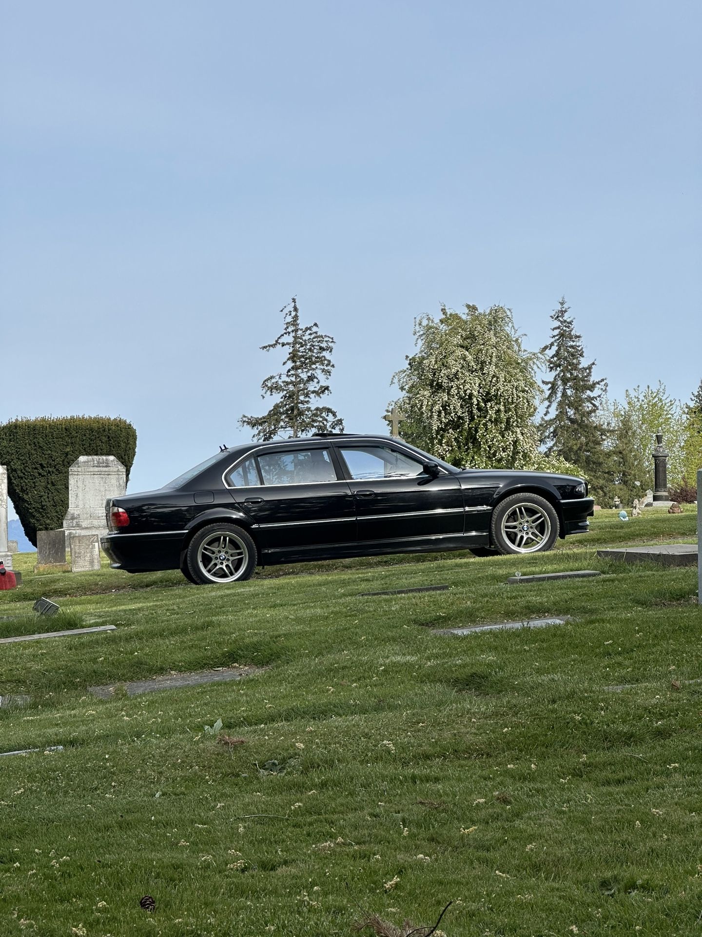 2001 BMW 740iL