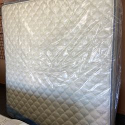 Brand New King Size Plush Mattress