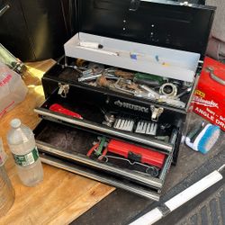 Husky Took Box 26”