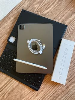 Apple iPad Pro 11 (2nd Generation/ Face ID) 128GB With  Keyboard &  Pencil
