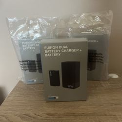GoPro Fusion Dual Battery Charger + Battery