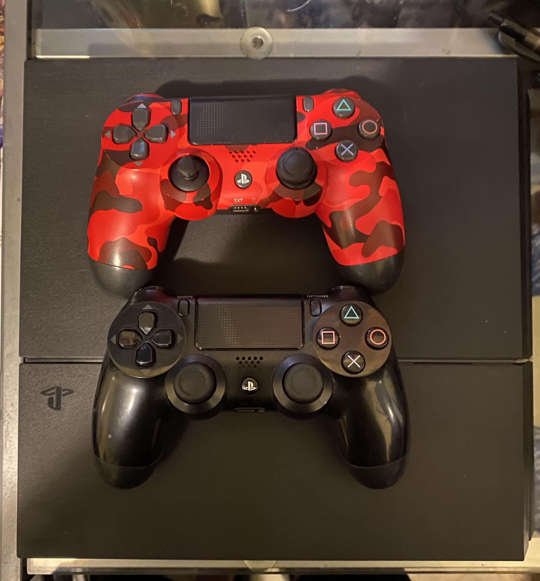 Ps4+ 2 Controllers And Wires