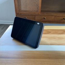 Amazon Echo Show 8 