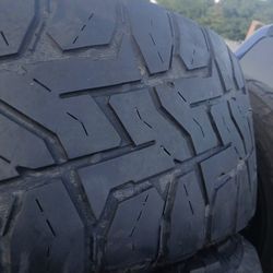 LT285/70R17 Toyo Open Country RT Tires (2)