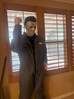 Discontinued Michael Myer Halloween Animatronic