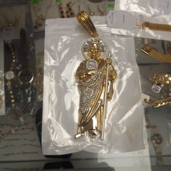 Pulceras ,dije, Cadenas,aretes 