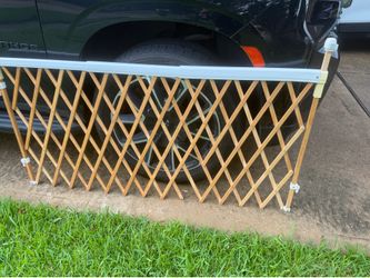 Wood gate (15$)