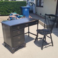 Vintage Antique Maple Desk With Chair - Black