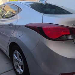 2015 Hyundai Elantra 