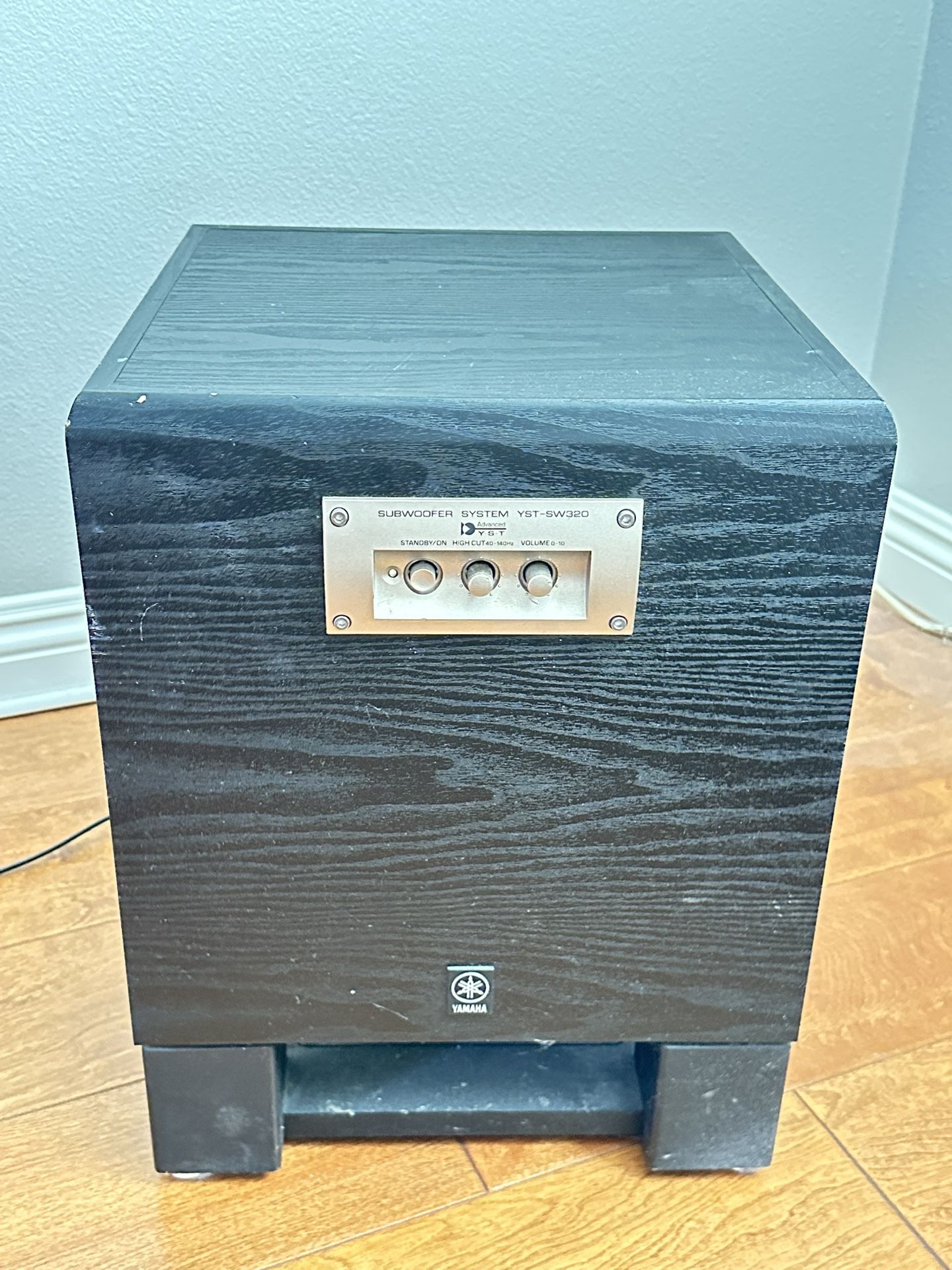 Yamaha Subwoofer