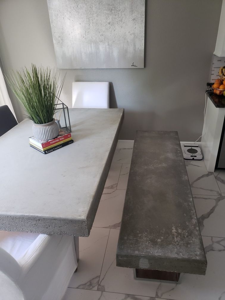 Concrete table, coffee table. I make