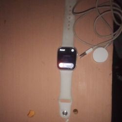 Apple Watch, White, 44MM, S/M. 