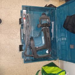 Makita Demolition Drill