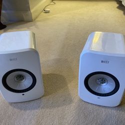 KEF LSX speakers