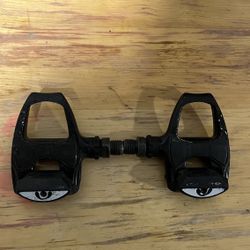 Shimano light Action Pedals