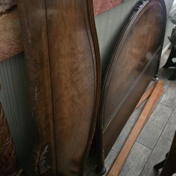 FULL SIZE BED FRAME AND METAL BOXSPRING WITH 2 SIDE TABLES