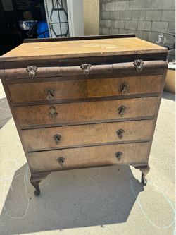 Wooden Vintage Dresser