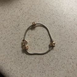 pandora bracelet