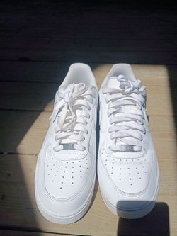 Nike Air Force 1 White – Men’s Size 10.5 – Great Condition