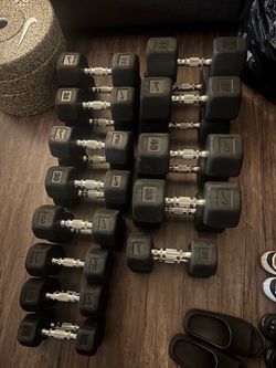 NIKE Dumbbell weights 2x7.5, 2x10, 2x12.5, 2x15, 2x17.5, 2x20, 2x22.5, 2x25, 2x30, 2x35, 2x40, 2x45 and 2x50lbs (660 lbs total weight) $980  FIRM