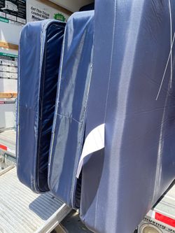 Twin Mattress - Waterproof Cover - Navy Blue