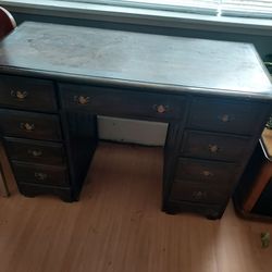 Wood desk with multiple drawers