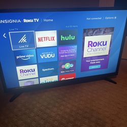 TV 32 inch smart TV Roku