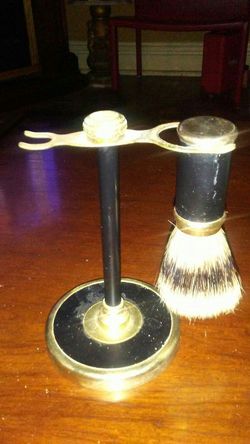 Vintage razor shaver set w/o razor
