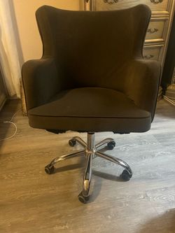 Rolling chair
