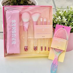 stoney clover lane make up brush set with hair brush