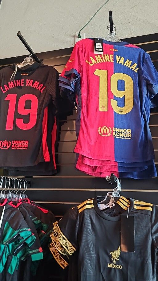 Jersey Barcelona Yamal #19 Para Adultos