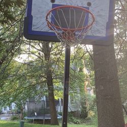 Basketball Hoop 