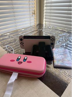 Nintendo Switch Oled with case and Mario kart 8 Deluxe