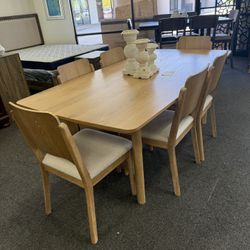 Dining Set 