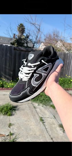 $225 AUTHENTIC SIZE 10 MENS DESIGNERS SHOES US SIZE 10 EU 43 D1OR B30 RUNNERS