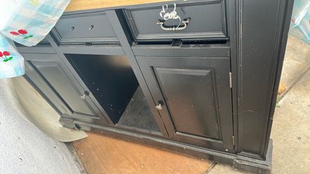 Kitchen cabinet