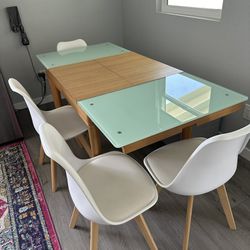 Kitchen Table and 4 Chair