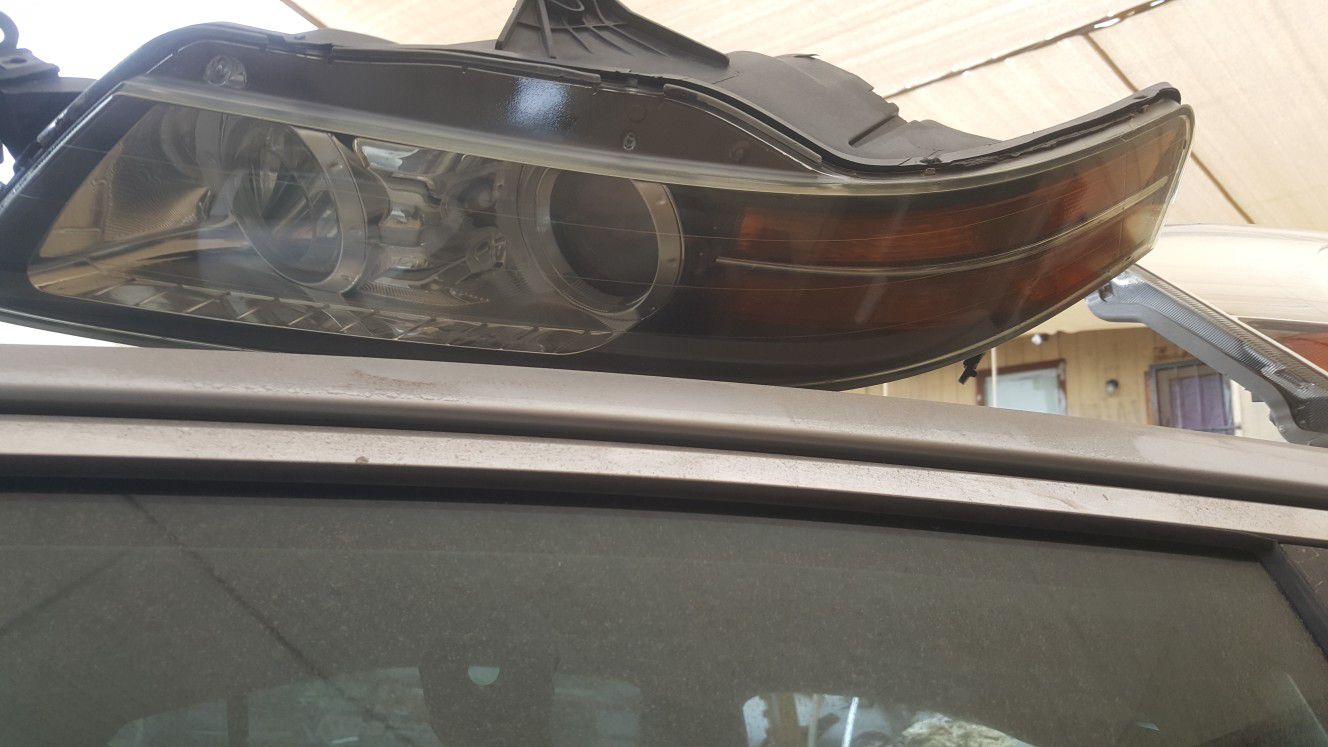 Acura TL Left Headlight