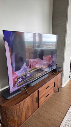 65" Samsung TV (Slight Screen Damage)