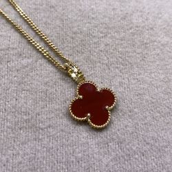 18K Clover Pendant 