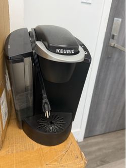 Brand new Keurig coffee machine moving sale