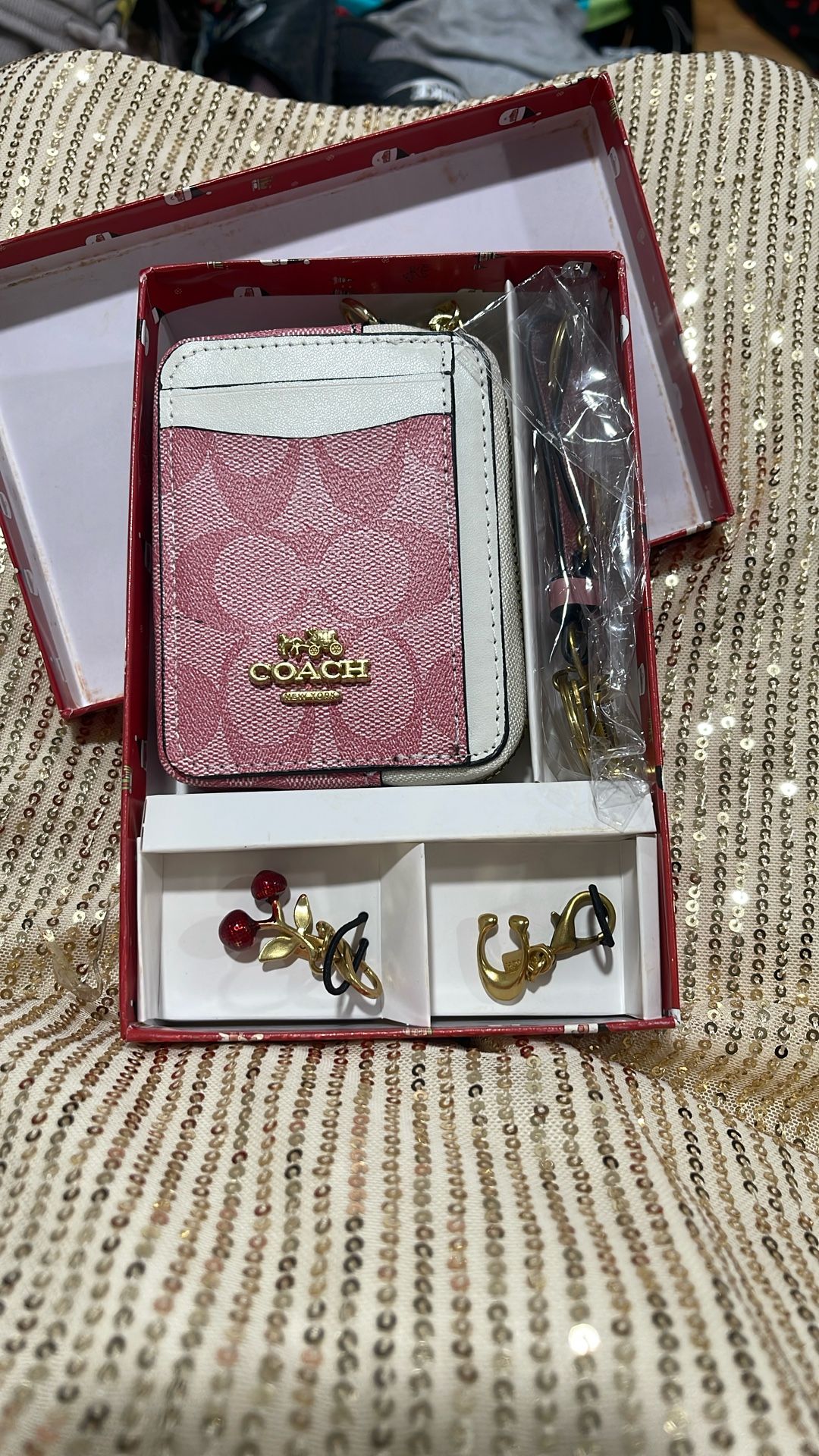Woman’s Accessories